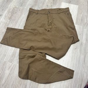 Men’s lululemon ABC pant